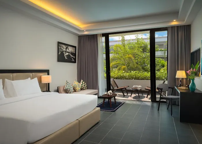 Eightfold Urban Resort 5*